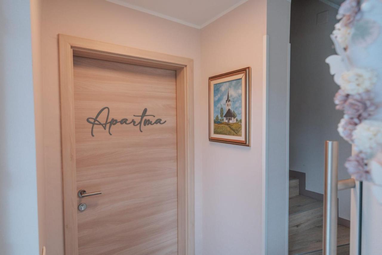 Apartma Lamberger Zirovnica Exteriör bild