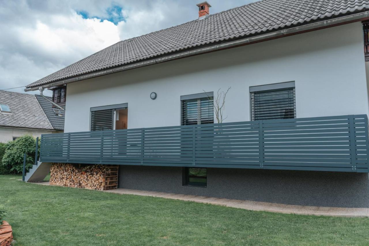 Apartma Lamberger Zirovnica Exteriör bild