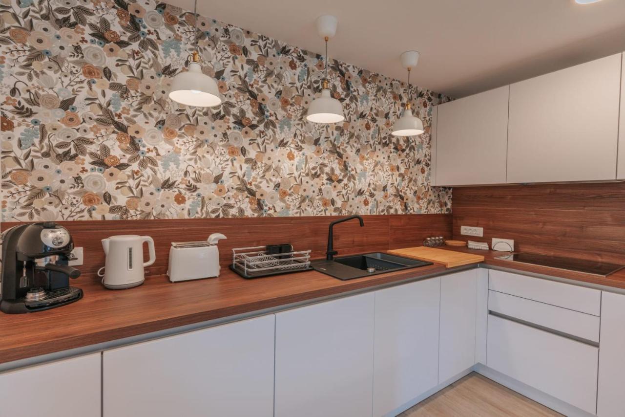 Apartma Lamberger Zirovnica Exteriör bild