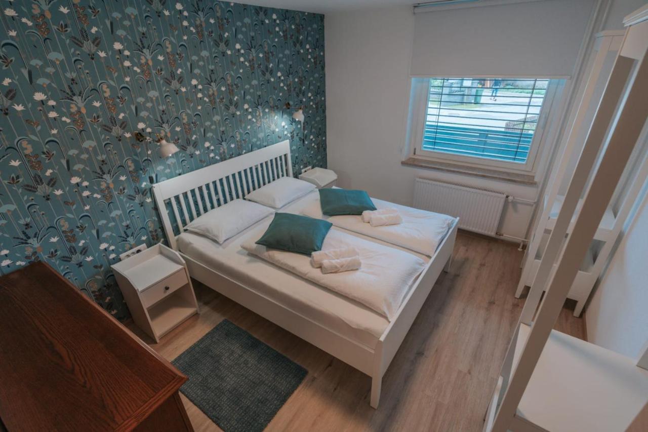 Apartma Lamberger Zirovnica Exteriör bild